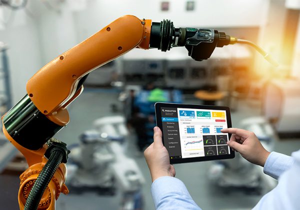 Explore the Challenges and Uses of Real-time Analytics